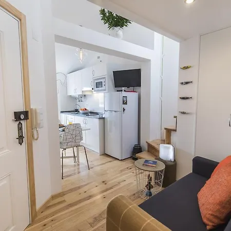 Apartment Lovelystay - Bairro Alto Hill Amazing View Lisbon