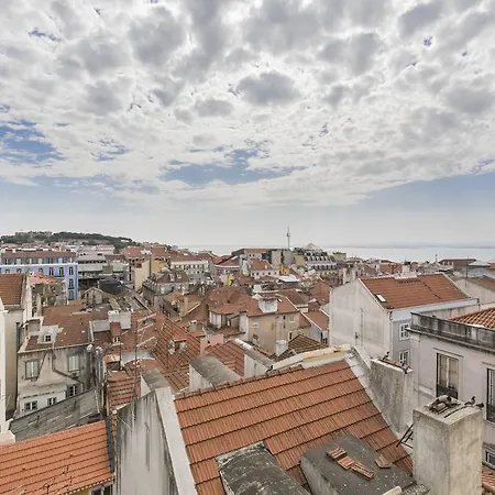 Lovelystay - Bairro Alto Hill Amazing View Apartment
